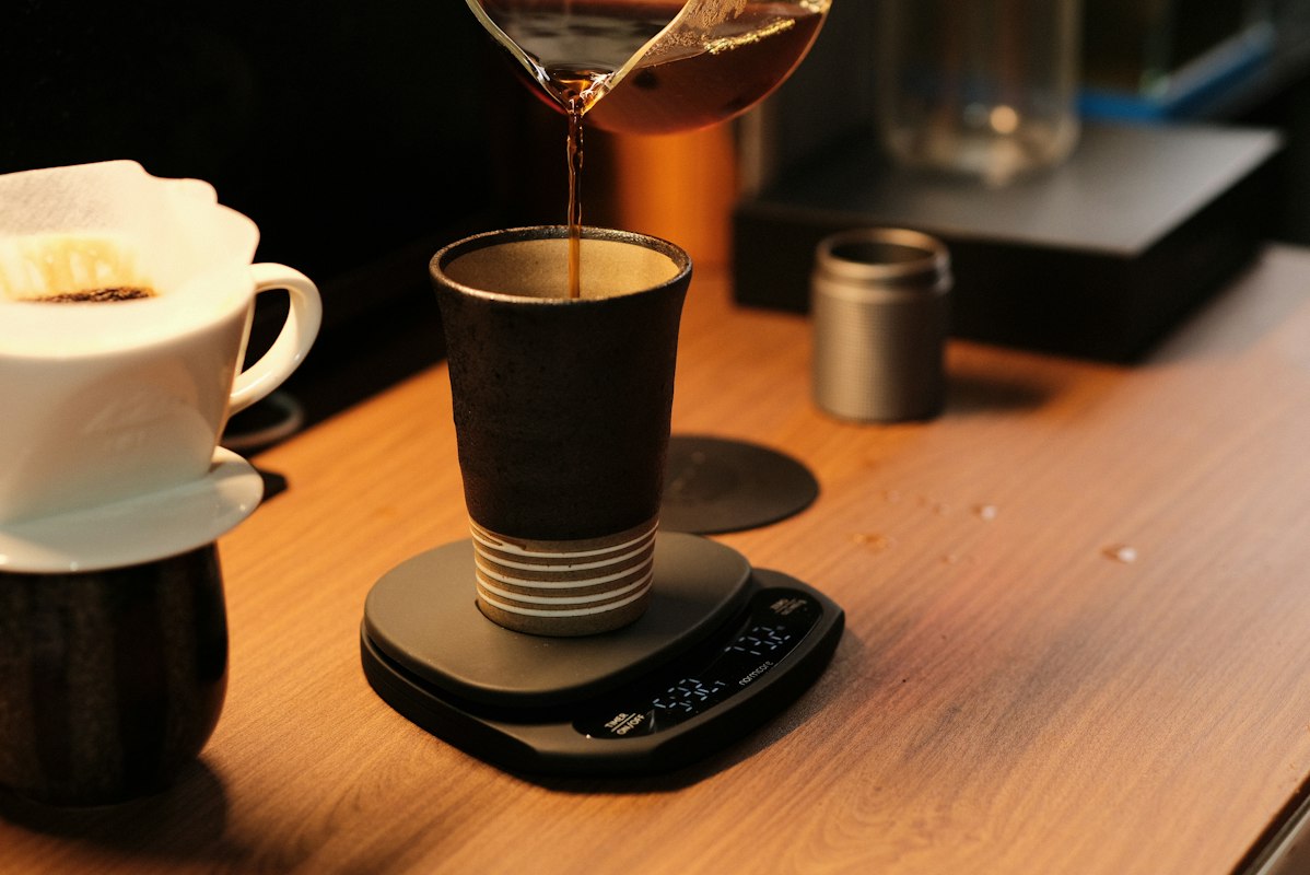 Professional espresso scale with digital display
